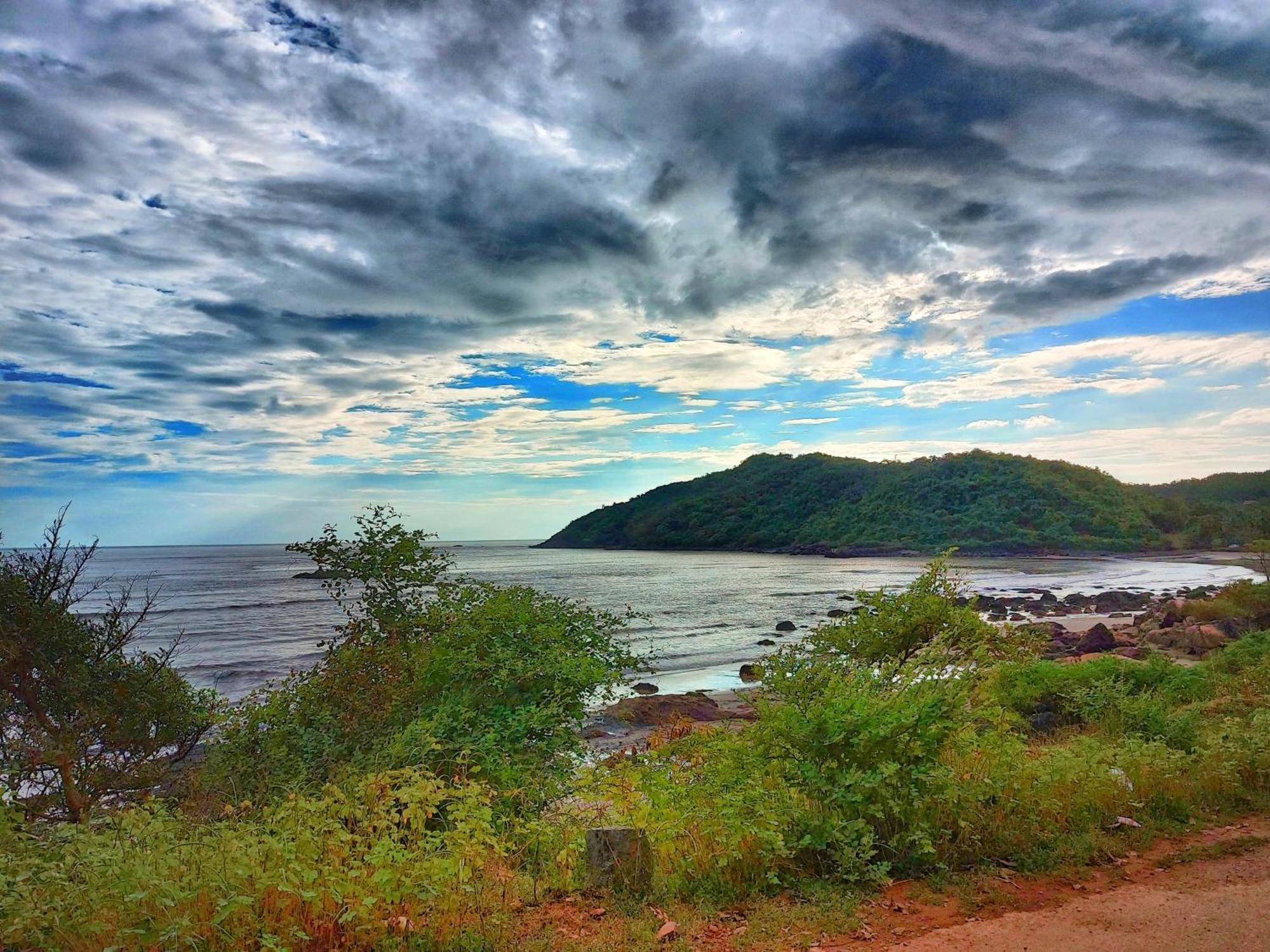 Navni Beach View Stay Gokarna  Exteriör bild